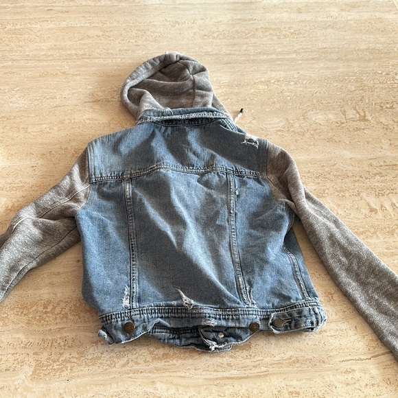 Free People Distressed Hooded Jean Jacket (size SMALL) - Picture 6 of 6